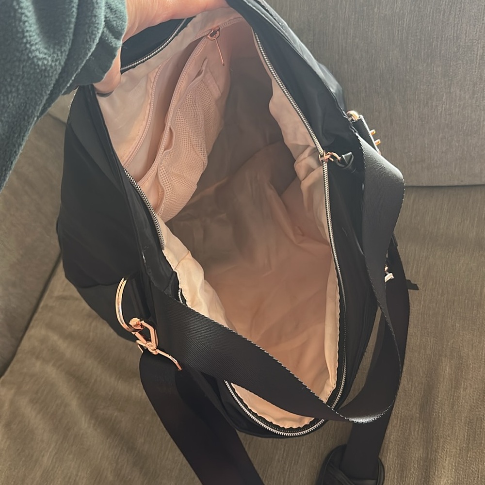 Lululemon bag - Picture 3 of 3